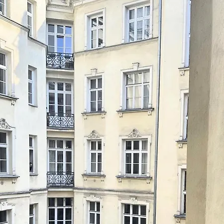 Kamienica Srodmiescie 17a 公寓 *