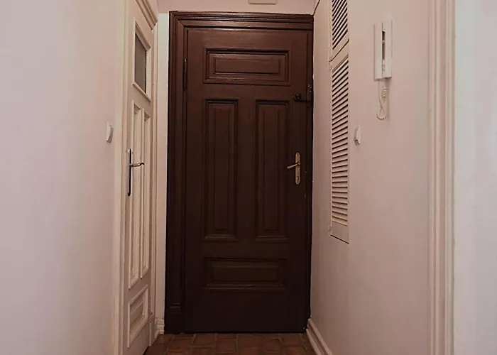 Apartman Kamienica Srodmiescie 17a *